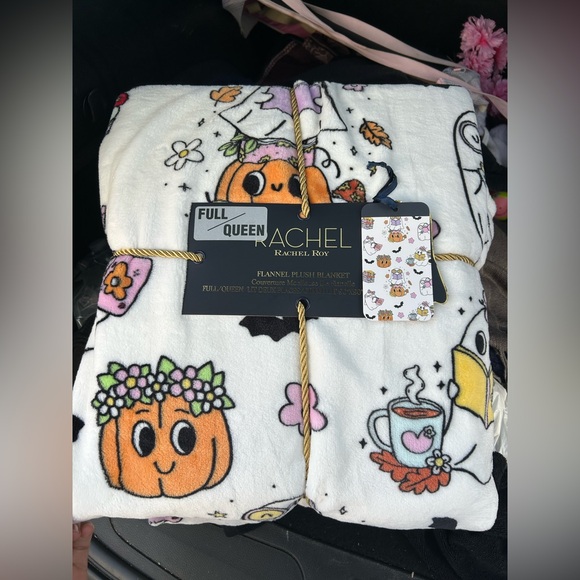 Rachel Roy Halloween Ghost reading book Queen Blanket - Picture 1 of 4